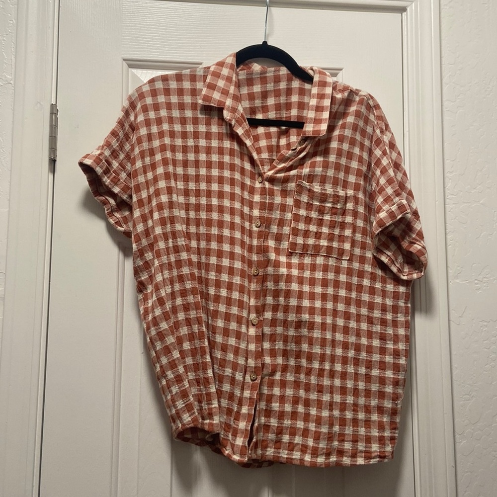 Plaid short sleeve functional buttons